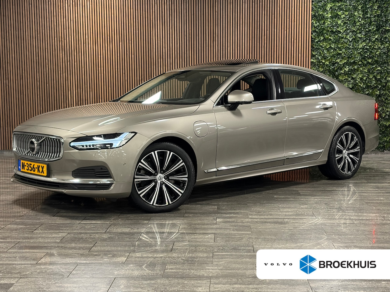 Volvo S90 - T8 AWD Recharge Inscription Exclusive Luchtvering | Bowers & Wilkins | Stoelventilatie | S - AutoWereld.nl