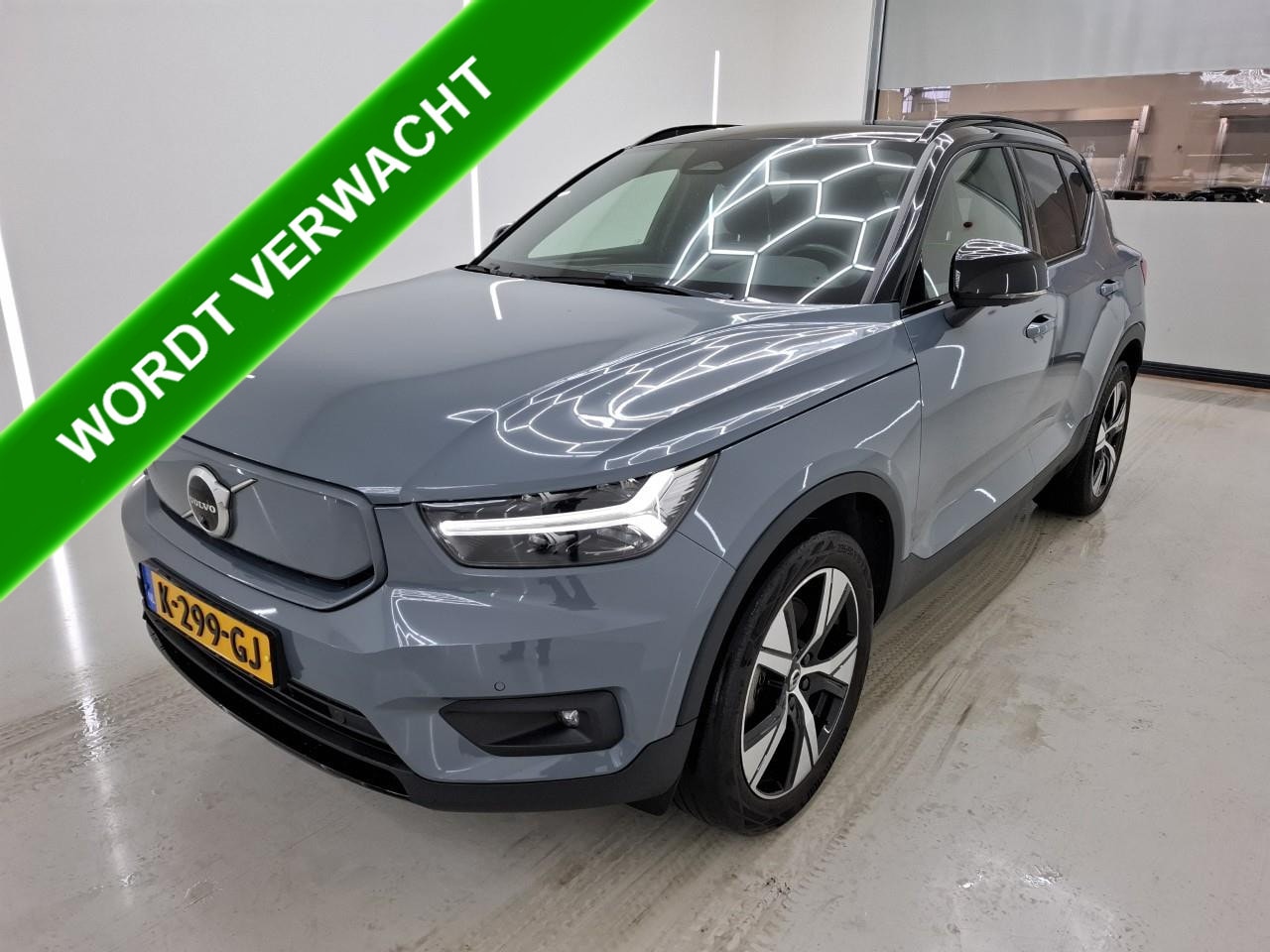 Volvo XC40 - Recharge P8 AWD R-Design Recharge P8 AWD R-Design - AutoWereld.nl