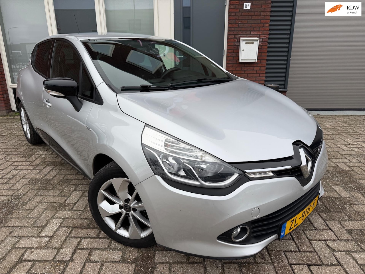 Renault Clio - 0.9 TCe Dynamique / Navi / PDC / Airco / 5DRS / NAP - AutoWereld.nl