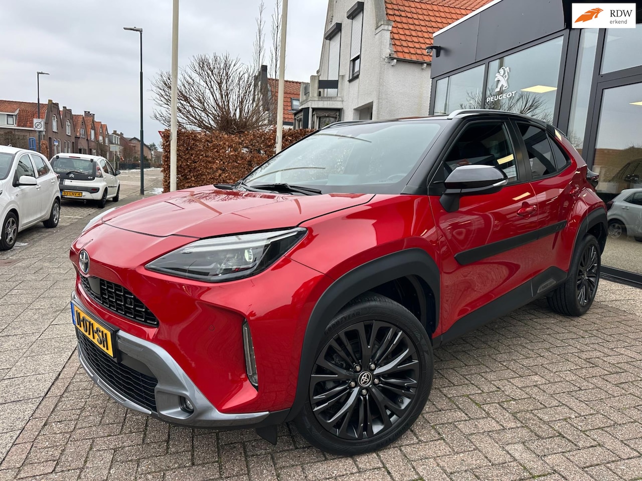 Toyota Yaris Cross - 1.5 Hybrid Adventure Bi-Tone|1e Eigenaar|JBL|Head-Up|Stuur/Stoel Verwarming - AutoWereld.nl