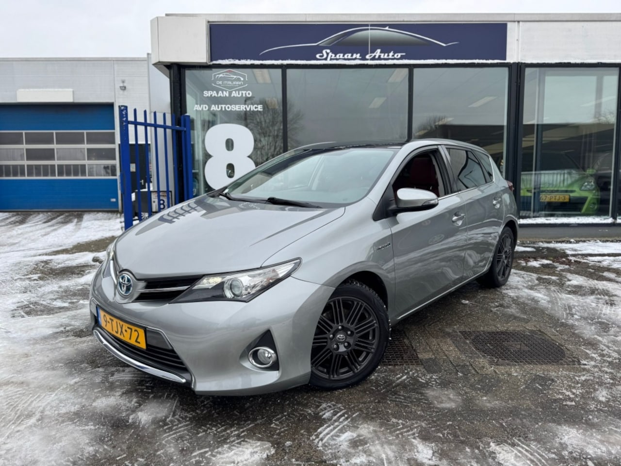 Toyota Auris - 1.8 Hybrid Lease | PANODAK | LEER | STOELVERW. - AutoWereld.nl