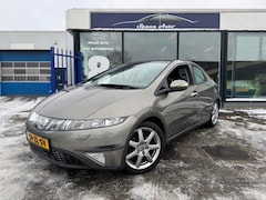 Honda Civic - 1.8 Executive | panodak | stoelverw. | elec ramen |