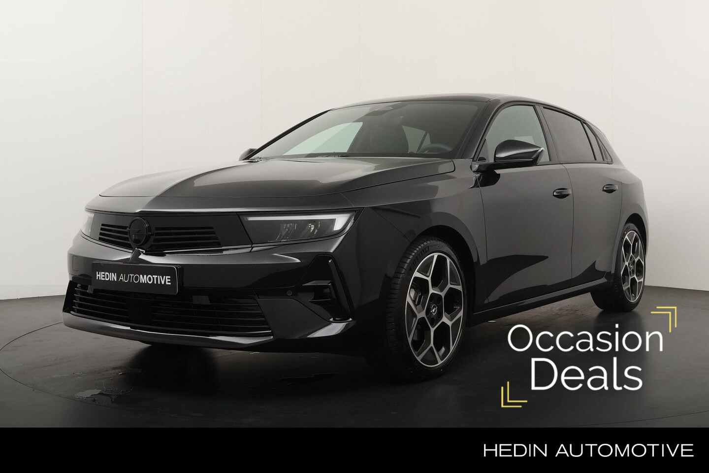 Opel Astra - 1.2 Turbo GS | Navigatie | Adap. cruise control | Schuif/kanteldak | Climate Control | Key - AutoWereld.nl