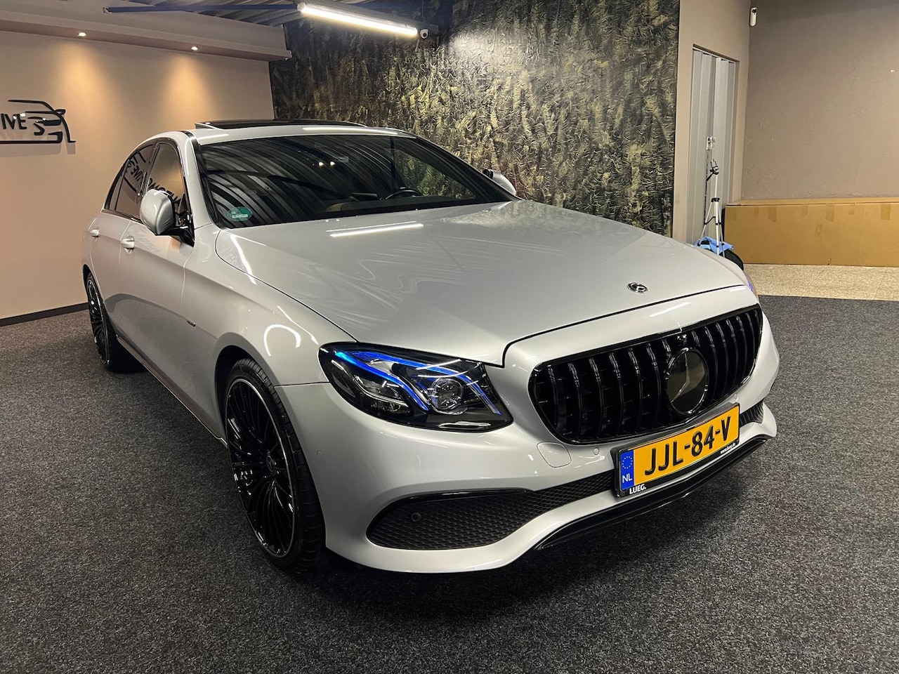 Mercedes-Benz E-klasse - 300 -mild hyb-Dak-360-Dealer onder-Standkachel-Adaptif- - AutoWereld.nl