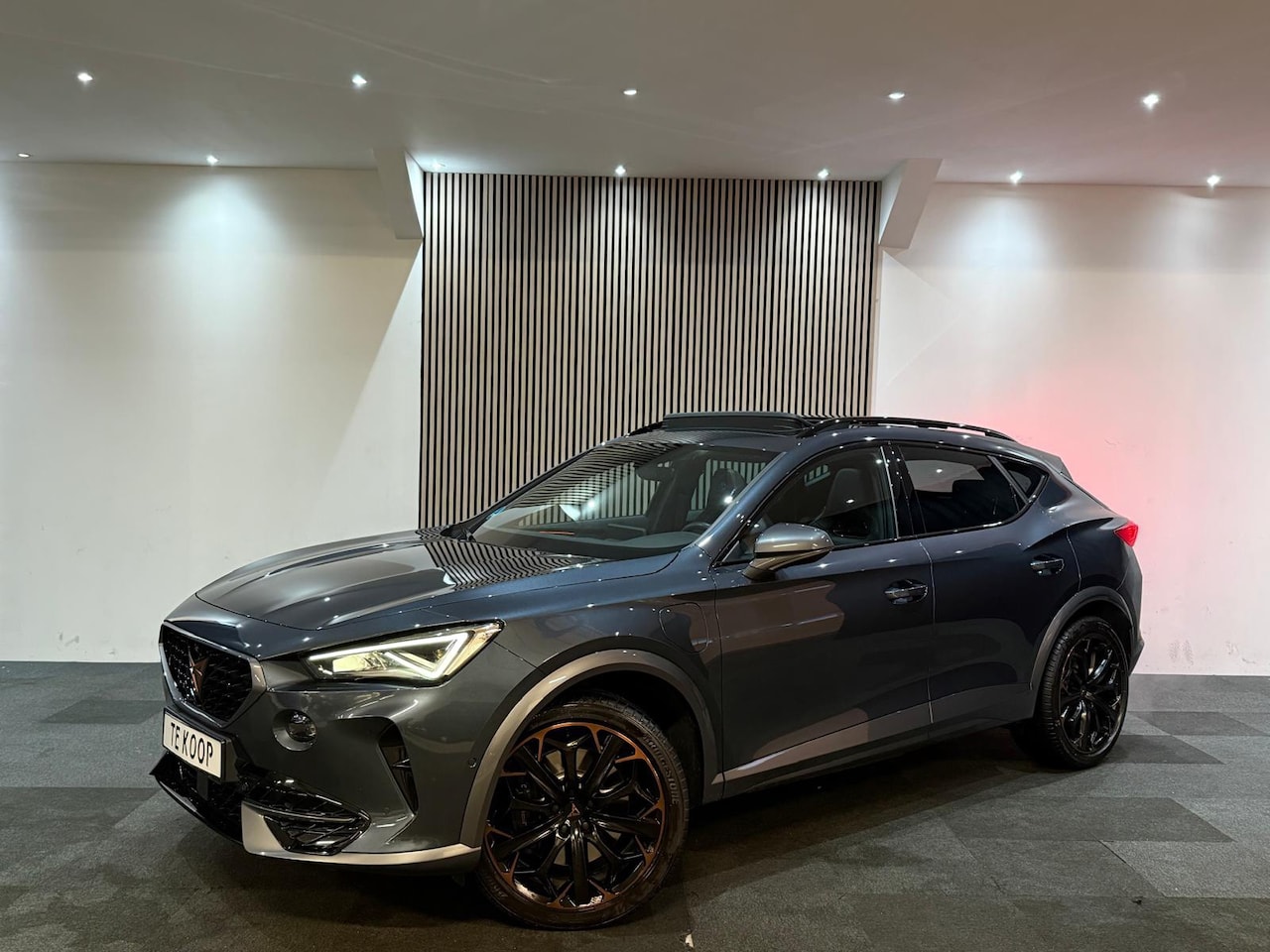 CUPRA Formentor - 1.4 e-Hybrid VZ Copper Edition Cupra modus l Camera l Pano l Ambient l Leder stoelen l ACC - AutoWereld.nl