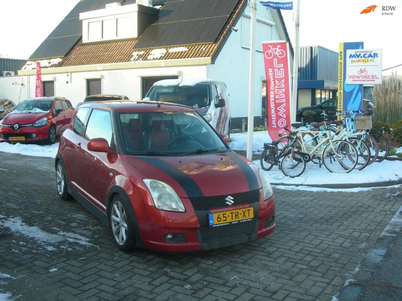 Suzuki Swift - 1.5 Exclusive met airco en 2 tone lederen interieur - AutoWereld.nl