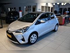 Toyota Yaris - 1.5 VVT-i Active Automaat 112pk | Navigatie | Achteruitrijcamera | Bluetooth |
