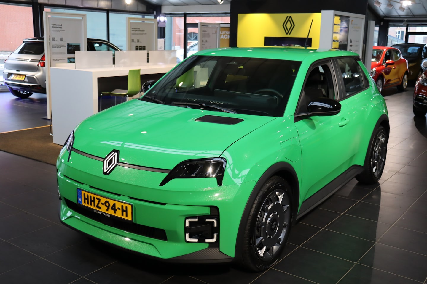 Renault 5 - urban range evolution 40 kWh urban range evolution 40 kWh - AutoWereld.nl