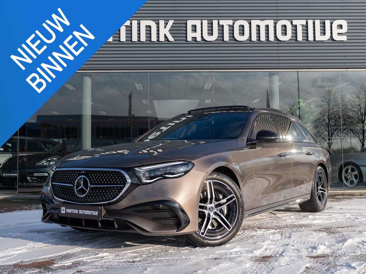 Mercedes-Benz E-klasse - 200 AMG Line | Pano | Elc trekhaak | Bijrijderdisplay - AutoWereld.nl