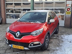 Renault Captur - 1.2 TCe Helly Hansen/Trekhaak/Navigatie/UniekeKM-stand