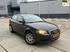 Audi A3 Sportback - 1.6 FSI Attraction APK 5DR Clima NEW BANDEN