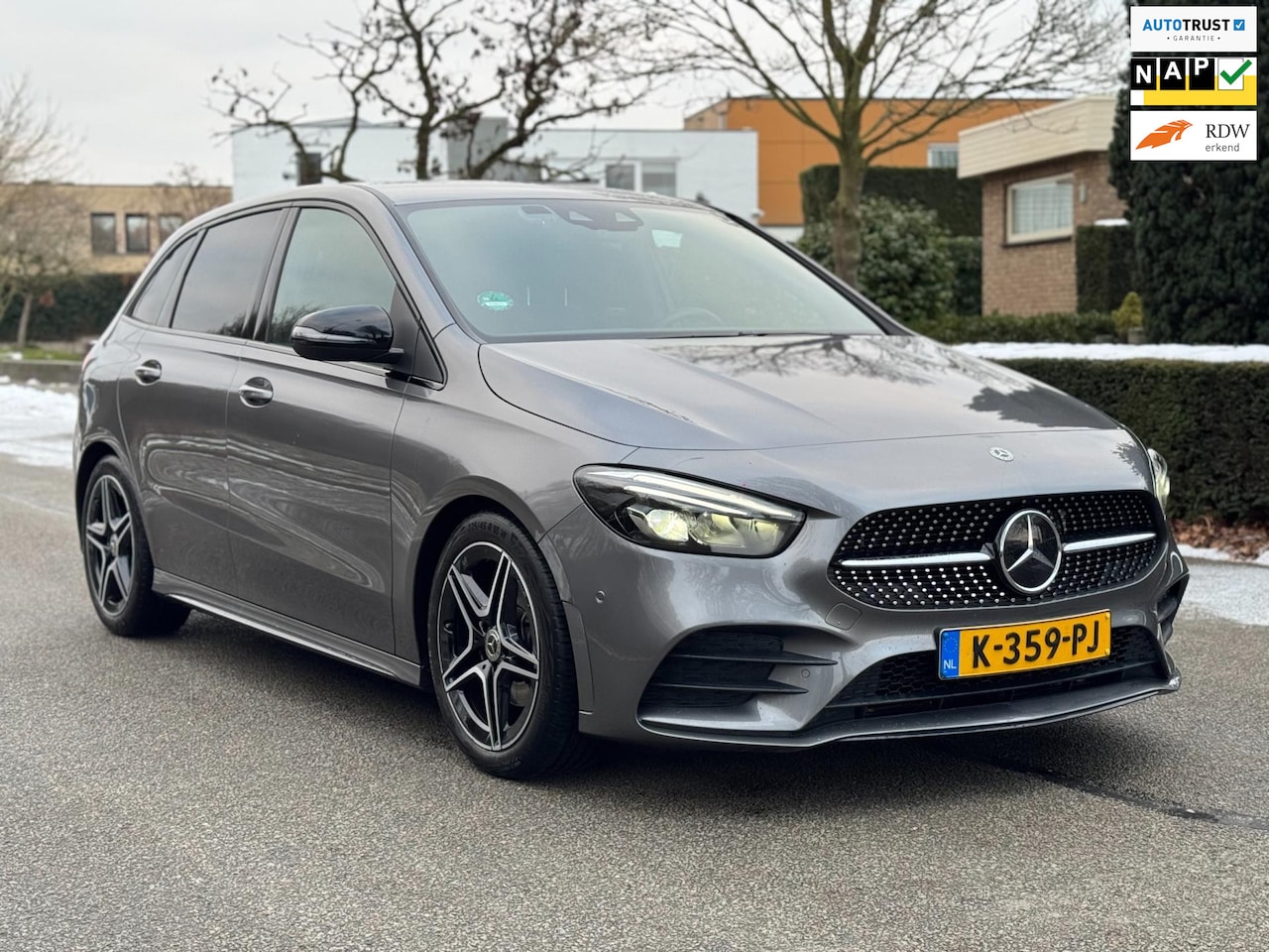 Mercedes-Benz B-klasse - 180 Business Solution AMG|NAP|SFEER| - AutoWereld.nl
