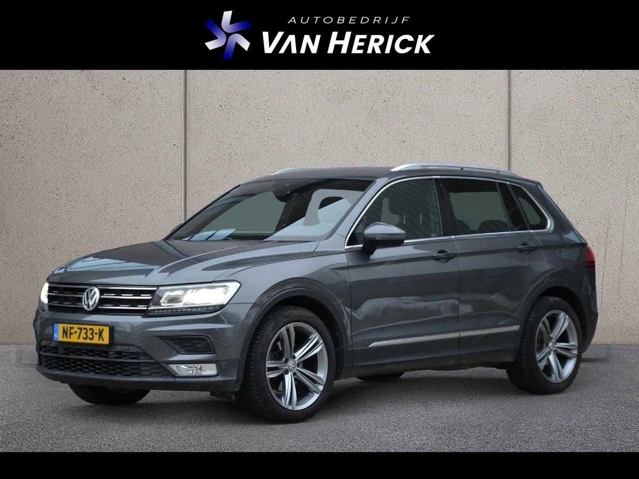 Volkswagen Tiguan - 1.4 TSI 125PK Highline | Panoramadak | Netet staat - AutoWereld.nl