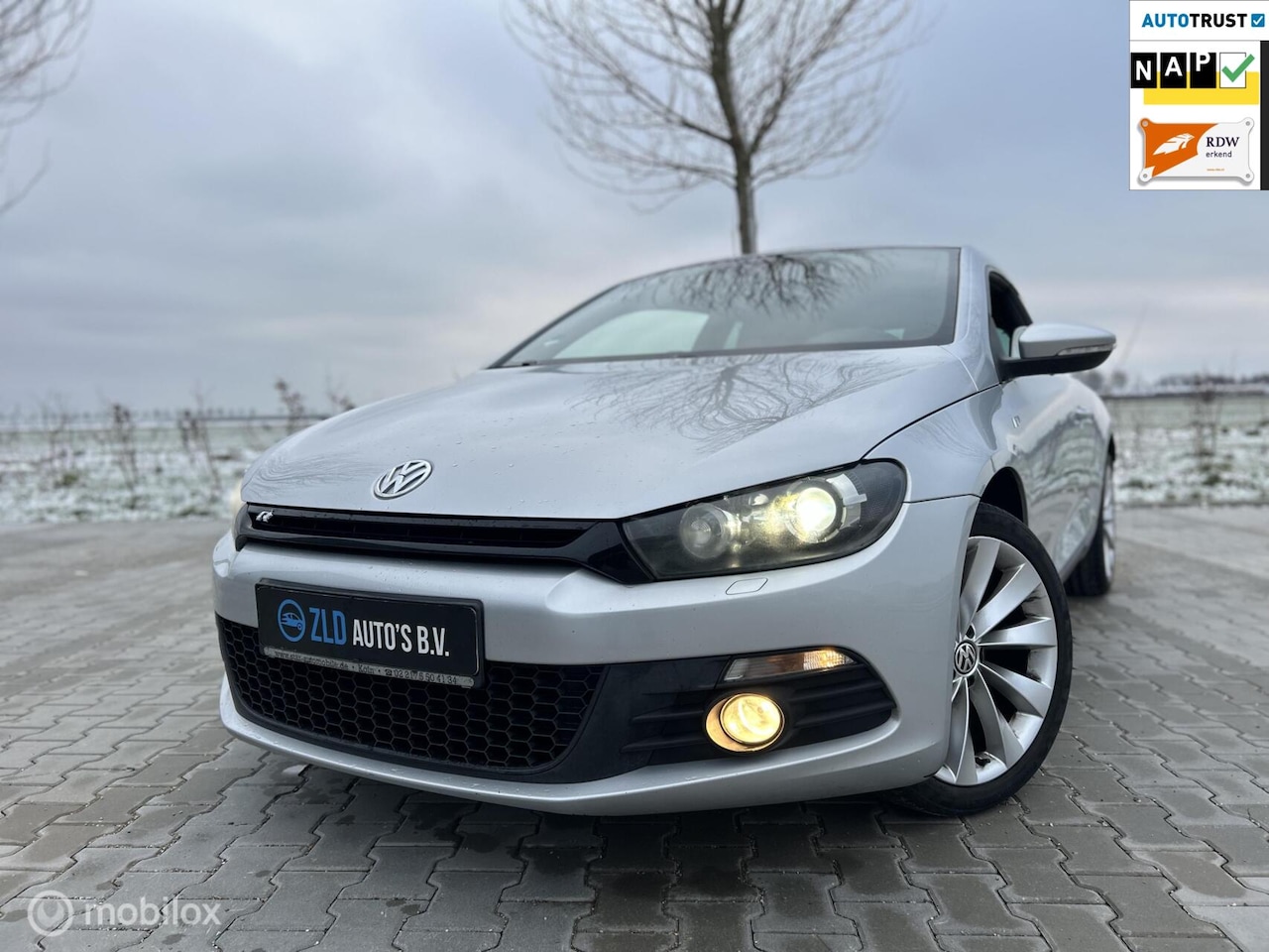Volkswagen Scirocco - 1.4 TSI R-Line|XENON|CRUISE CONTR|APK| - AutoWereld.nl