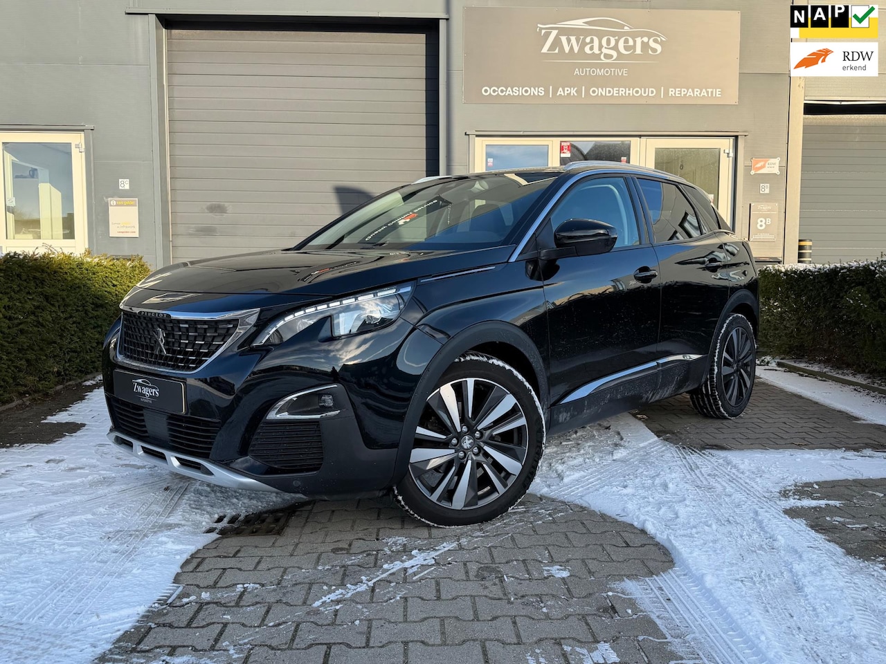 Peugeot 3008 - 1.2 PureTech Allure | Automaat | Carplay | Garantie - AutoWereld.nl