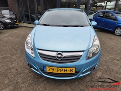 Opel Corsa - 1.4 • 2011 • NL-auto • 146.000 km • netjes