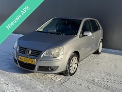 Volkswagen Polo - 1.4-16V Comfortline, NAP, APK, Cruise, AIRCO