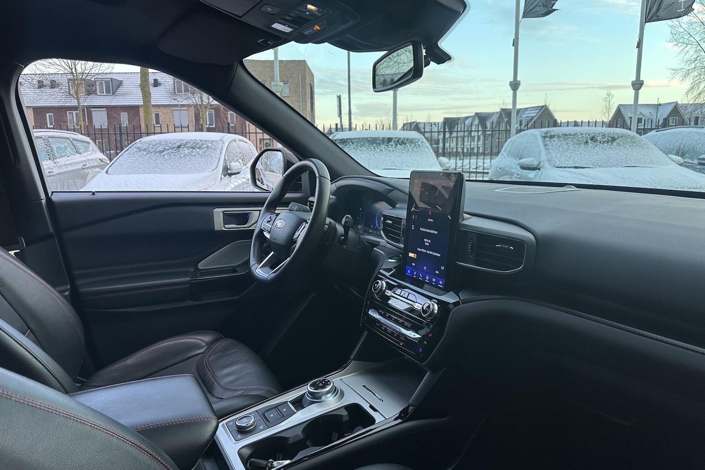 Ford Explorer - 3.0 V6 EcoBoost PHEV ST-Line 3.0 V6 EcoBoost PHEV ST-Line - AutoWereld.nl