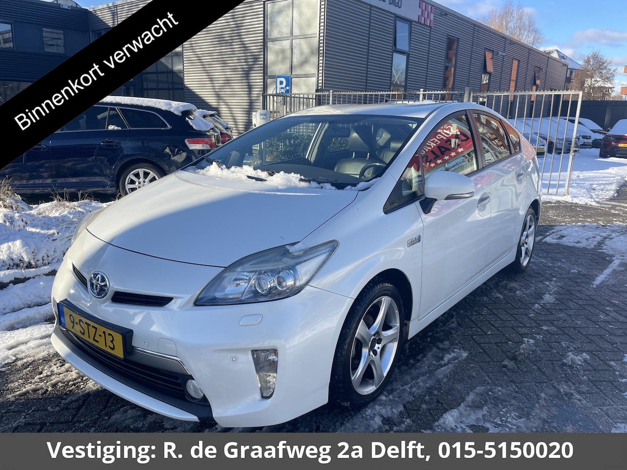Toyota Prius - 1.8 Plug-in Aspiration | Dealer onderhouden | Navigatie | Trekhaak | Stoelverwarming - AutoWereld.nl