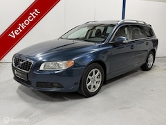 Volvo V70 - 2.5T Summum FOUR-C / SCHUIFDAK / LEER