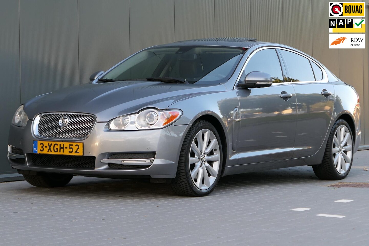 Jaguar XF Portfolio - 5.0 V8 Youngtimer Schuifdak Navi Stoelverkoeling - AutoWereld.nl