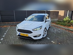 Ford Focus Wagon - 1.0 ST-Line