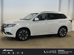 Mitsubishi Outlander - 2.0 PHEV instyle+ / cruise control adaptief / elektrisch glazen schuif-/kanteldak / LED ko