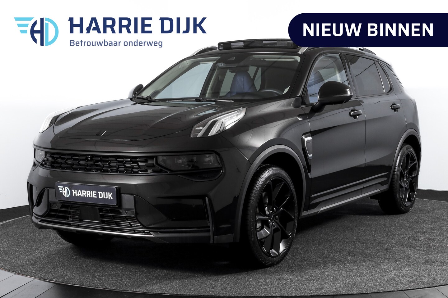 Lynk & Co 01 - 1.5 PHEV 261PK MY22 | Black Pakket | 360 Camera | 7.4 kWh Boordlader | S/K-panodak | Adapt - AutoWereld.nl