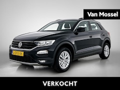 Volkswagen T-Roc - 1.5 TSI Style | 150 PK | Trekhaak | Navigatie | All Season Banden | Parkeersensoren | Airc