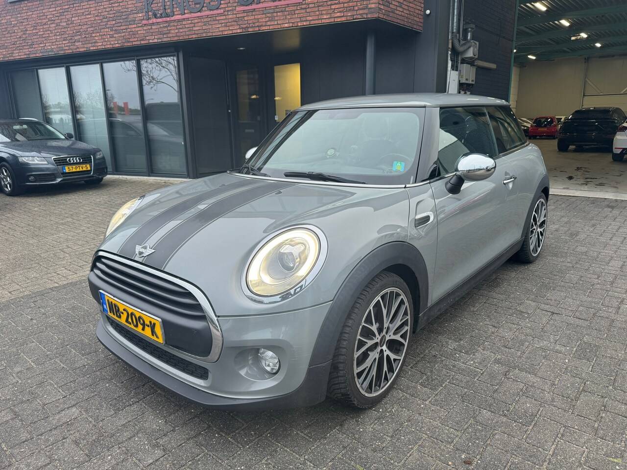 MINI One - Mini 1.2 Salt Business LED AIRCO SPORTIEF DEALER ONDERHOUDEN ORIG NL - AutoWereld.nl
