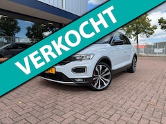 Volkswagen T-Roc - 2.0 TSI 4Motion Sport| PANO | LED | CARPLAY
