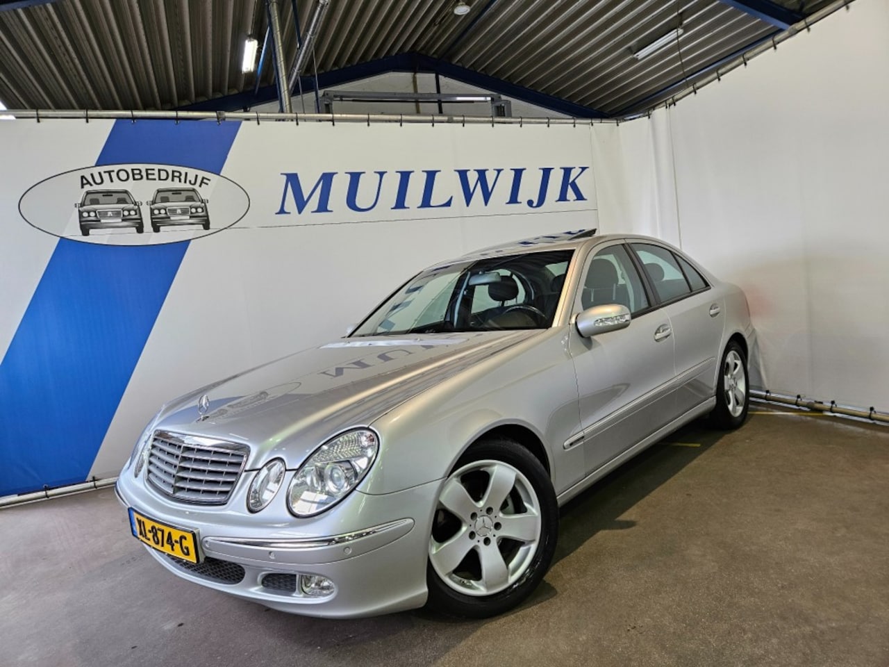 Mercedes-Benz E-klasse - E-Klasse 200K Elegance / Trekhaak / Schuifdak / Youngtimer! - AutoWereld.nl