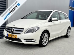 Mercedes-Benz B-klasse - 180 Ambition | Xenon | Clima | Lage KM