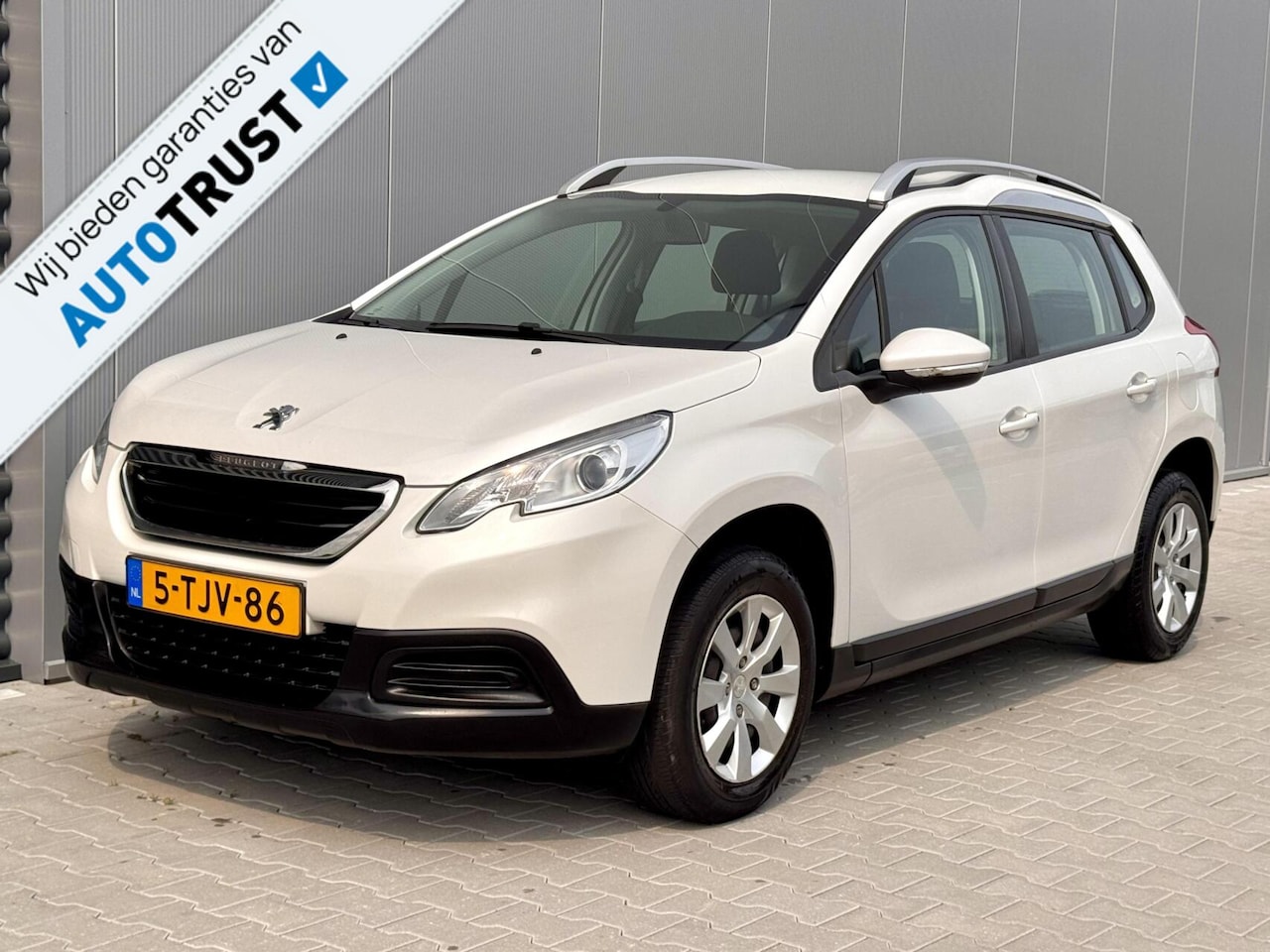 Peugeot 2008 - 1.2 VTi Active Nieuwe distributie | Lage KM ! - AutoWereld.nl