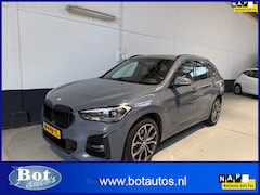 BMW X1 - SDrive20i Business Edition / M-Sport / 178 PK / AUTOMAAT / NAVIGATIE / 1E EIGENAAR / NL-AU