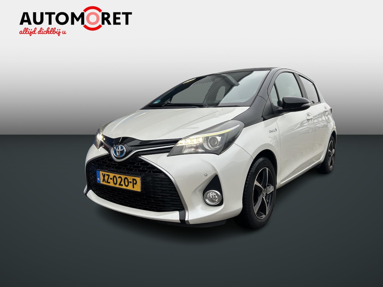Toyota Yaris - 1.5 Hybrid Dynamic Bi-Tone |Gefotografeerd op winterwielen, separaat zomerset| - AutoWereld.nl