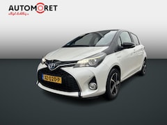 Toyota Yaris - 1.5 Hybrid Dynamic Bi-Tone |Gefotografeerd op winterwielen, separaat zomerset|