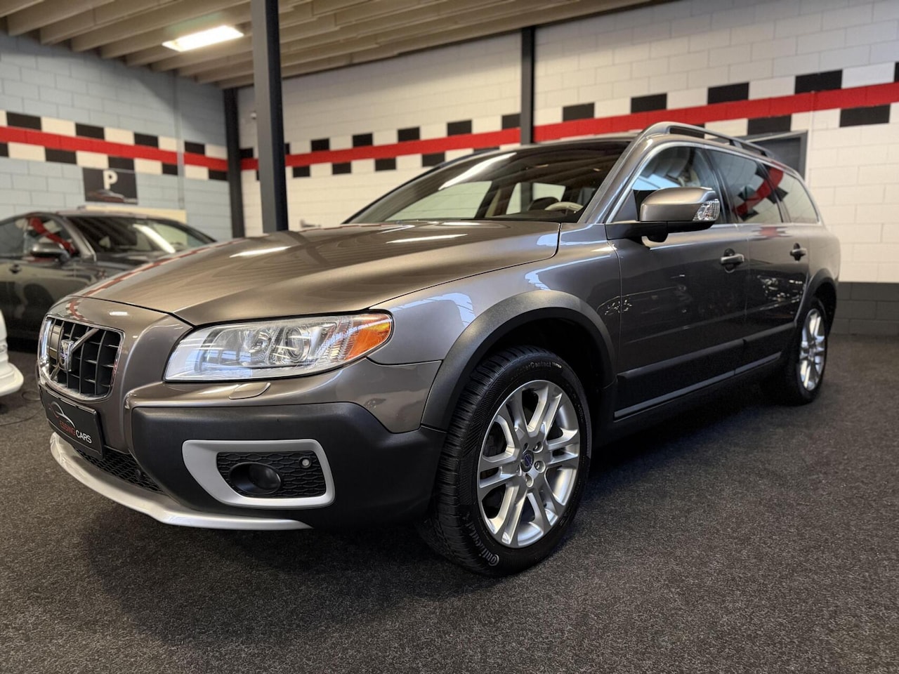 Volvo XC70 - 3.2 Momentum 3.2 Momentum - AutoWereld.nl