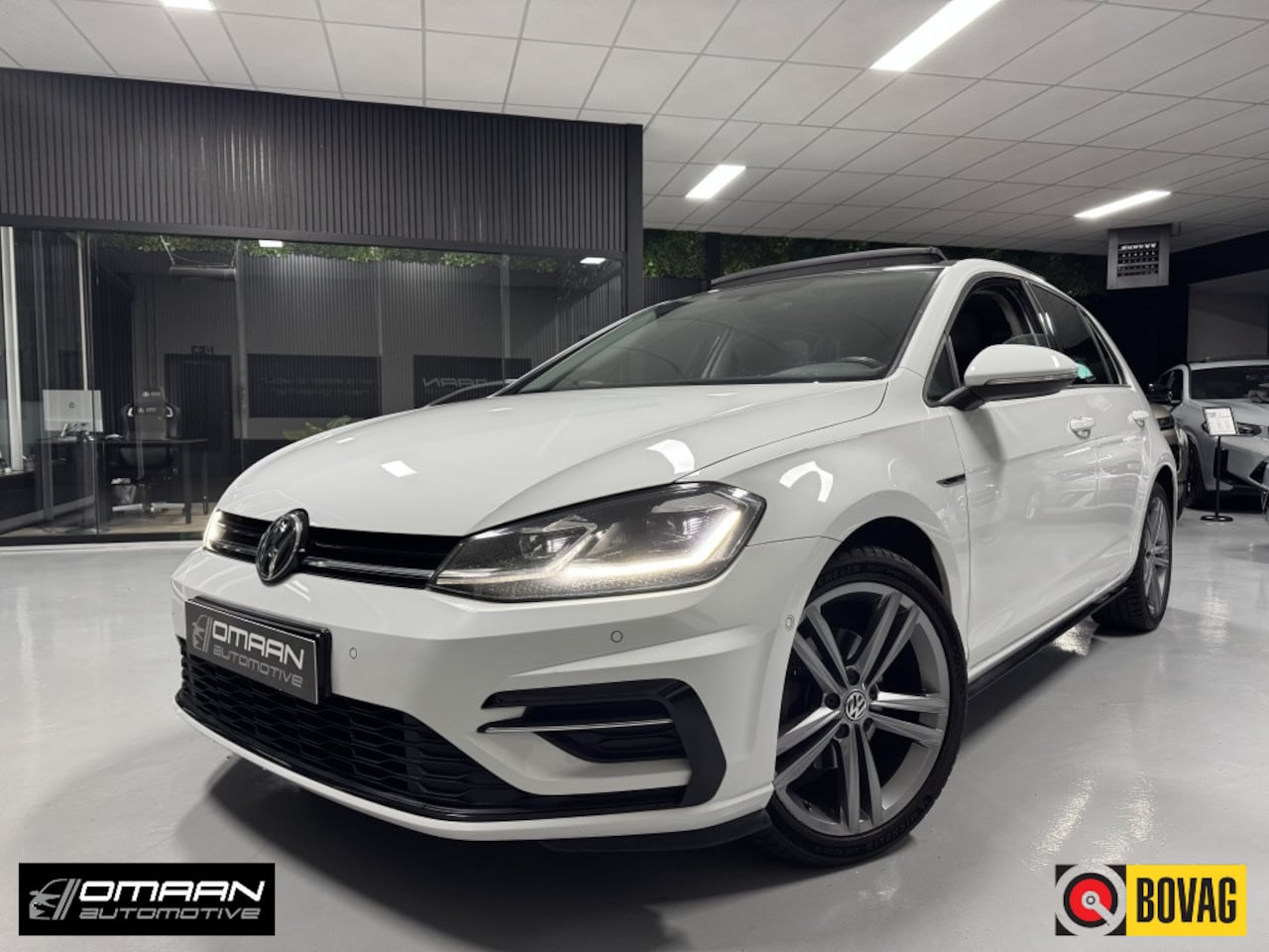 Volkswagen Golf - 7.5 R-LINE 1.4 TSI 150PK DSG PANO ACC - AutoWereld.nl