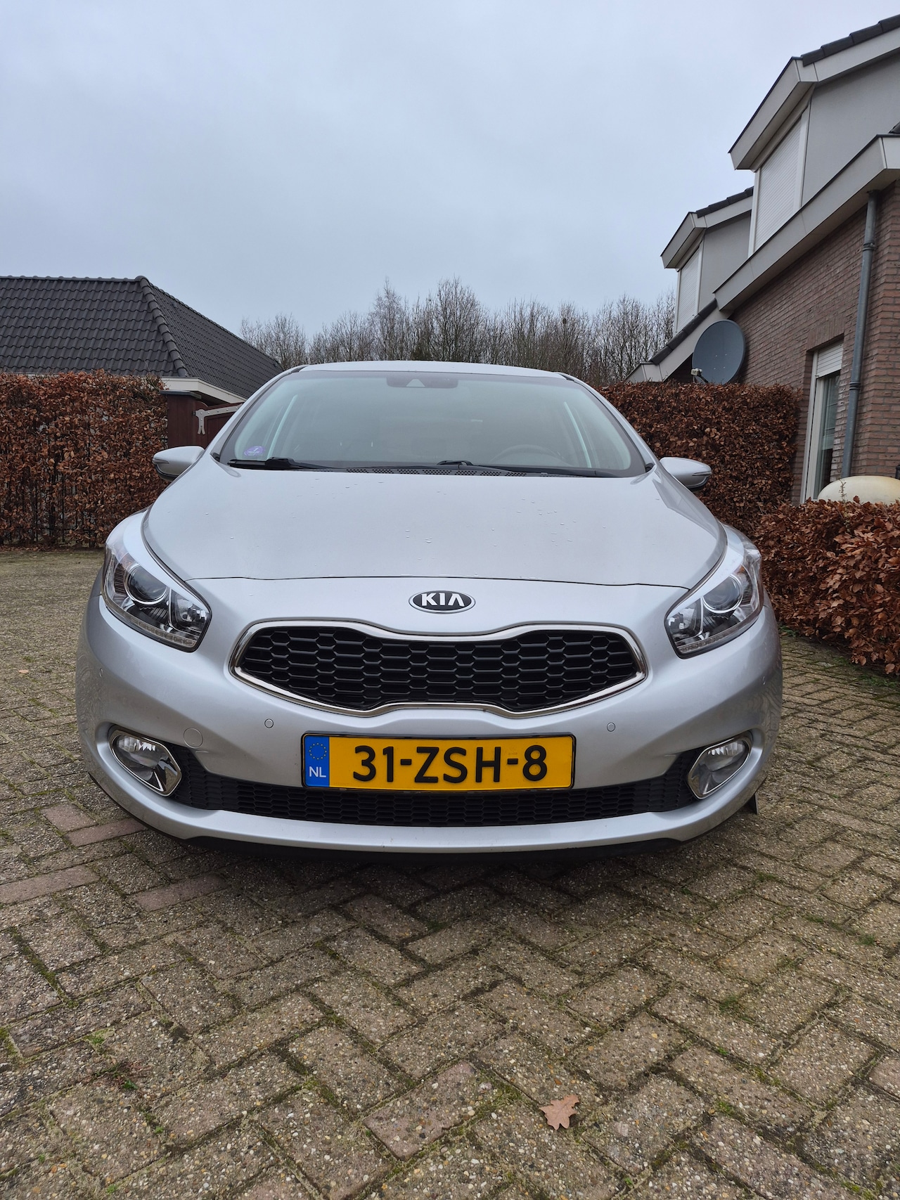 Kia Cee'd - 1.6 GDI Super Pack Fabrieksnieuwe motor + koppeling, nieuwe APK, Keyless, Afneembare trekhaak - AutoWereld.nl