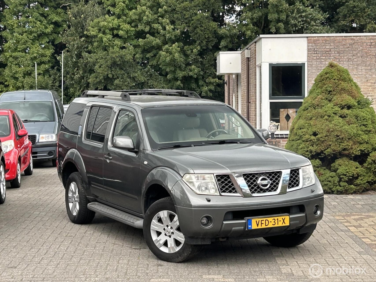 Nissan Pathfinder - 2.5 LE Premium | MARGE | Koppaking lek | - AutoWereld.nl