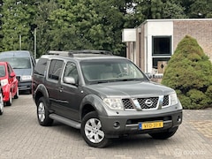 Nissan Pathfinder - 2.5 LE Premium | MARGE | Koppaking lek |