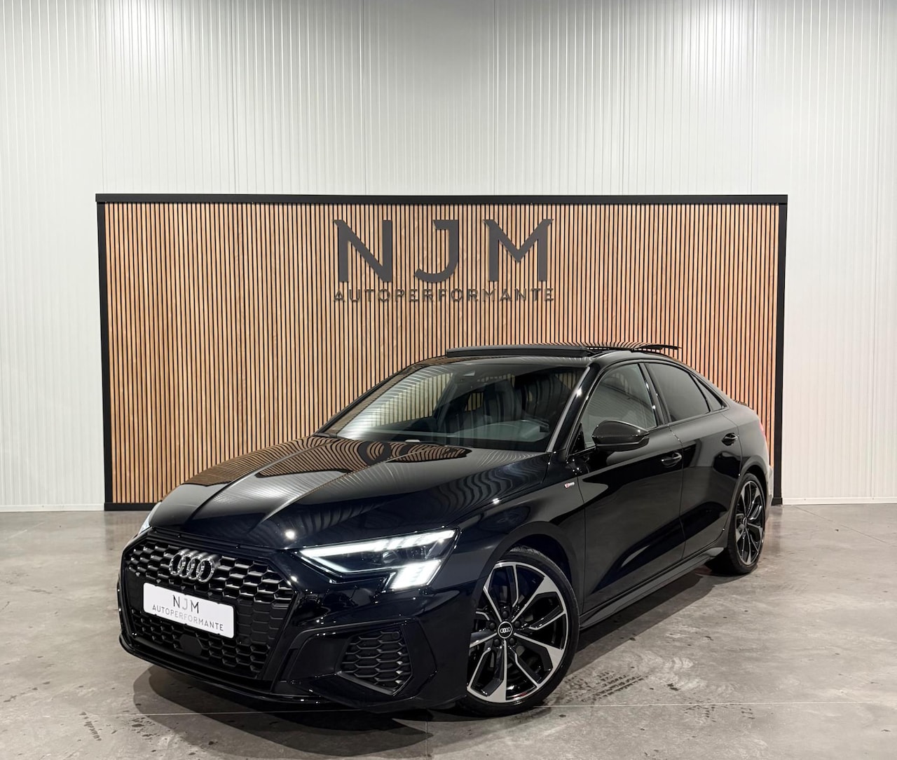 Audi A3 Limousine - 35 TFSI S-Line|Pano|RS-seats|B&O|Keyless - AutoWereld.nl