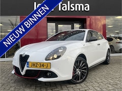 Alfa Romeo Giulietta - 1.4 Turbo Sport | 18" Velgen | Carbon kit