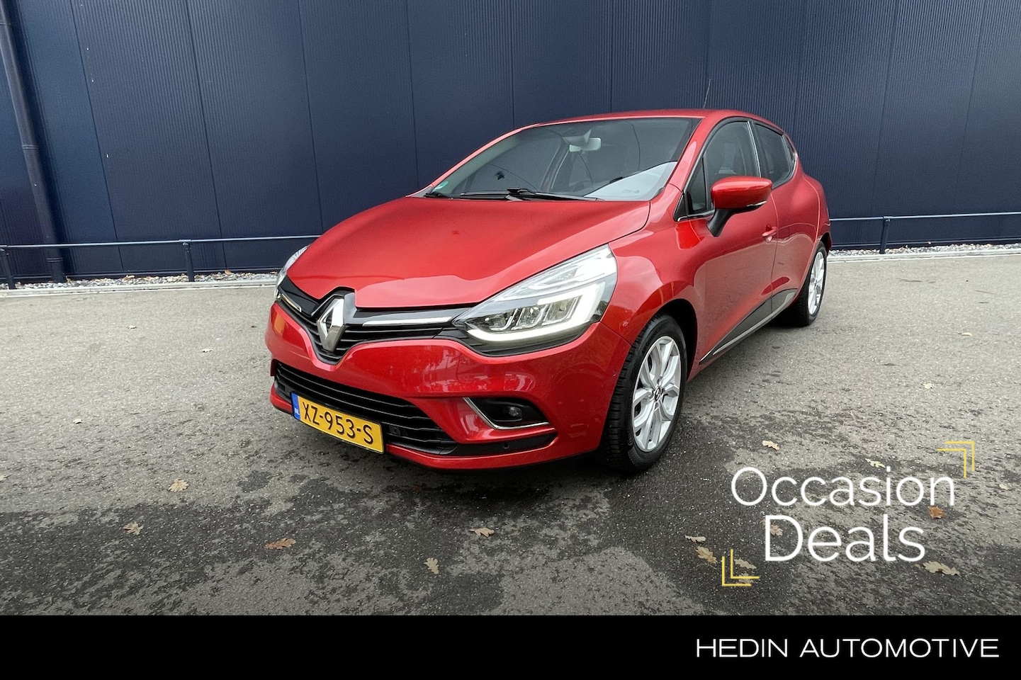 Renault Clio - 0.9 TCe Intens | CAMERA | PARKEERSENSOREN | TREKHAAK | NAVIGATIE | ALL WEATHER BANDEN | - AutoWereld.nl