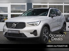 Volvo XC40 - 2.0 B4 Plus Dark | 2000 kg trekgewicht | Trekhaak | Verwarmbare voorruit | Harman/Kardon A