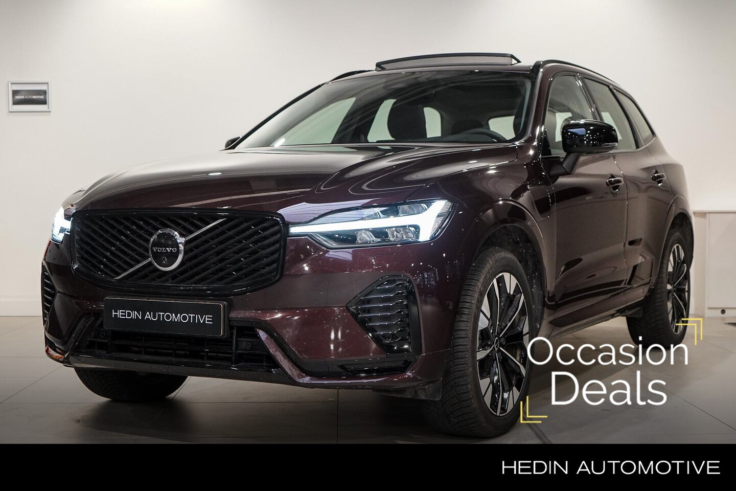 Volvo XC60 - T6 Plug-in hybrid AWD Ultra Dark | Panoramadak | Harman/Kardon | Stoelverwarming V+A | Ron - AutoWereld.nl