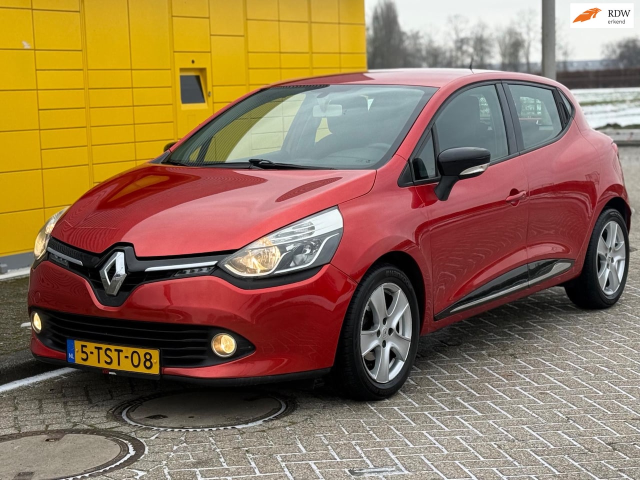 Renault Clio - 0.9 TCe Night & Day Navigatie LM-Velgen 150dkm NAP - AutoWereld.nl