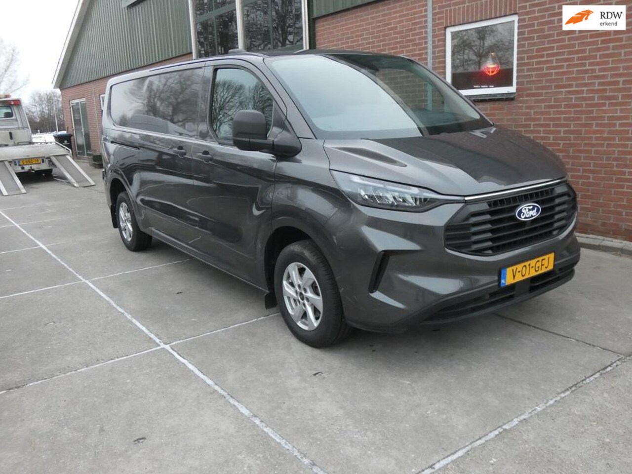 Ford Transit Custom - 300 2.0 TDCI L2H1 Limited*aut*navi/camera - AutoWereld.nl