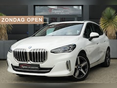 BMW 2-serie Active Tourer - 218i 136pk Panoramadak/Stoelverwarming/Camera